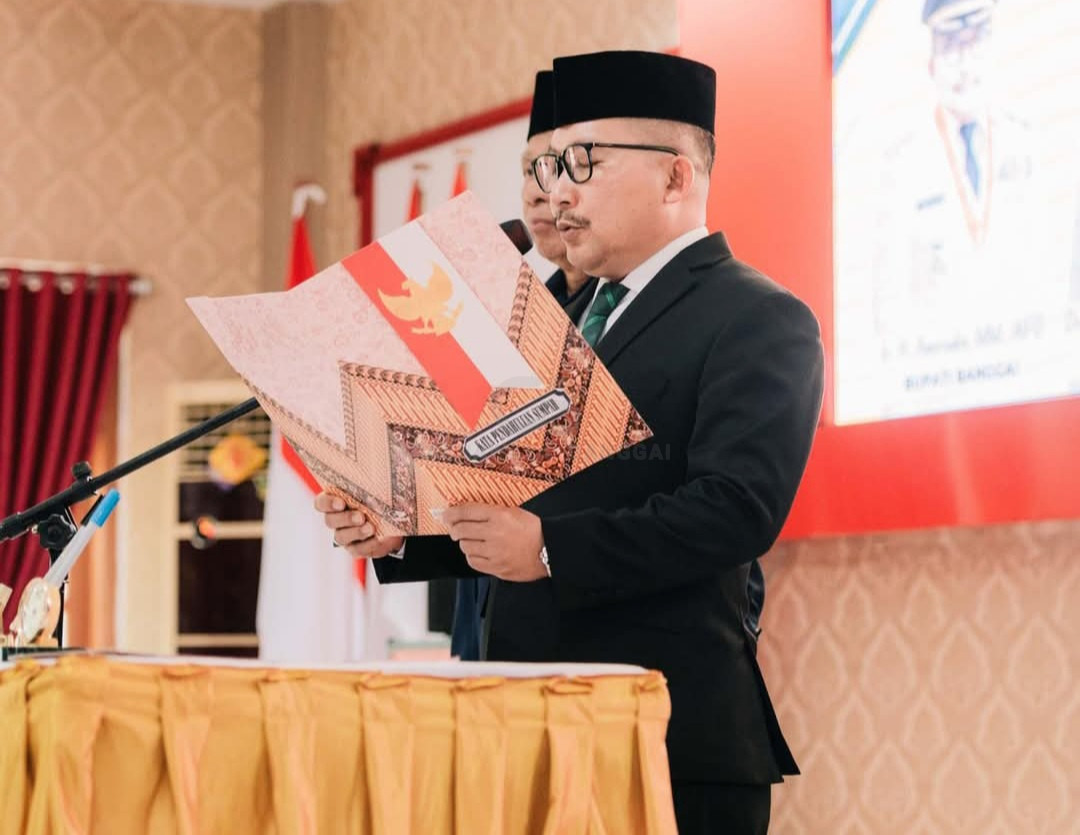 Bupati Amirudin Resmi Lantik Ramli Tongko Sebagai Sekda Banggai