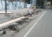 Pembangunan Alfamidi di Depan Tugu Adipura Luwuk, Diduga Merusak Trotoar