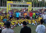 Ratusan Warga Padati Lapangan Tikupon
