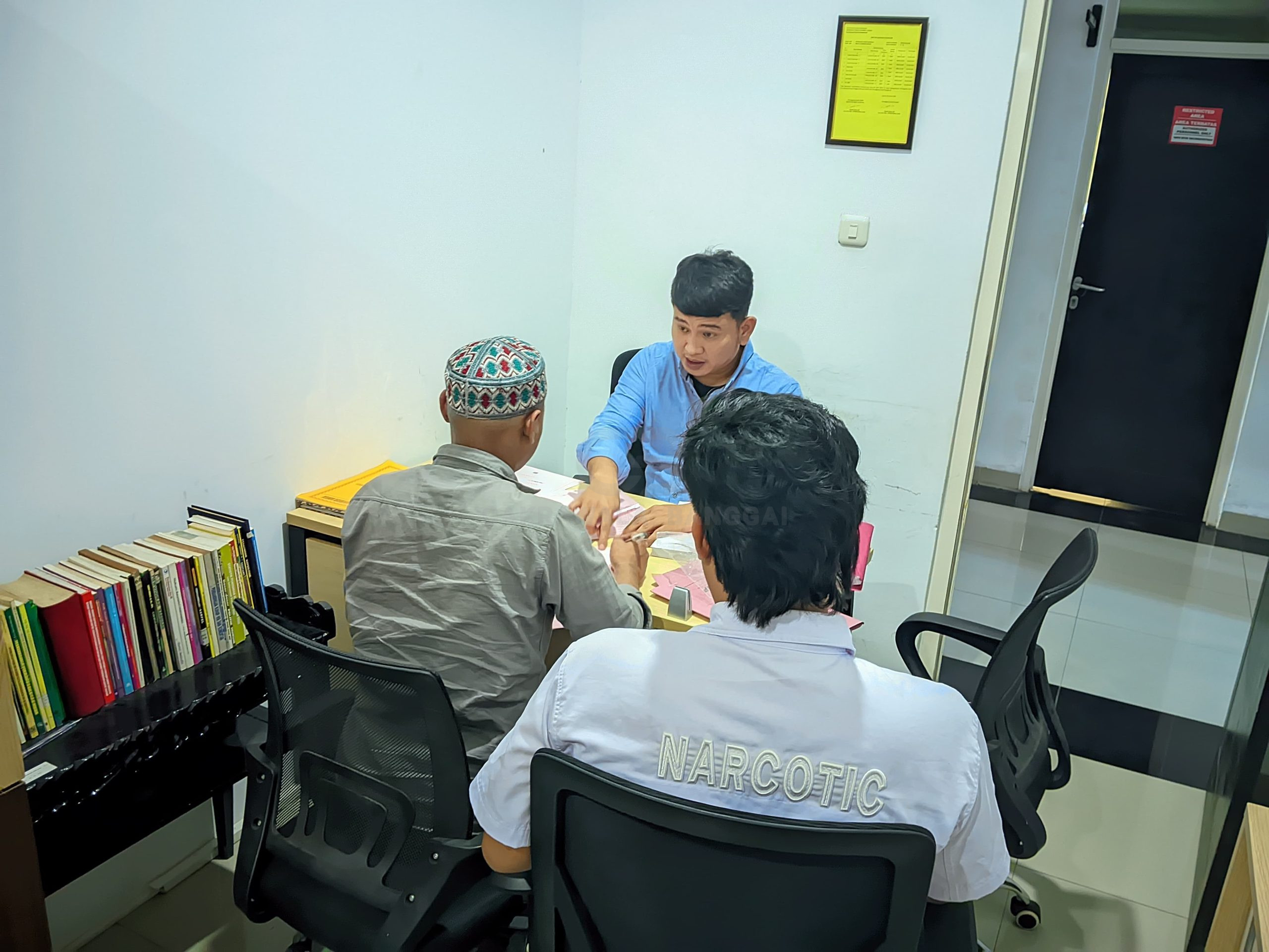 Paket Sabu Disita, Warga Luwuk Dihadapkan ke Jaksa