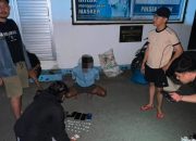 Polisi Cegat Mobil di Depan Mapolsek Luwuk