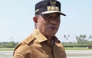 Anwar Hafid Kunjungi Buol Memantau Kampung Nelayan
