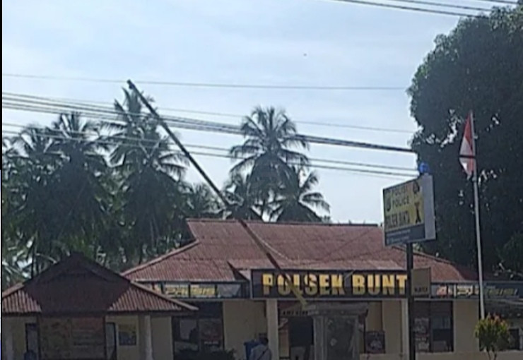 Dikeroyok Usai Bela Ponakan, Polisi Bunta Diminta Tangani Serius