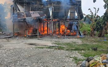 Rumah Panggung di Batui Ludes Terbakar