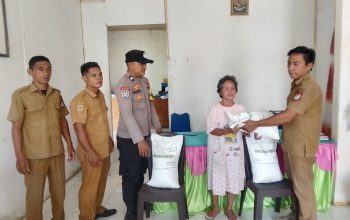 501 Kg Beras Disalurkan, Polisi Kawal agar Tak Salah Sasaran