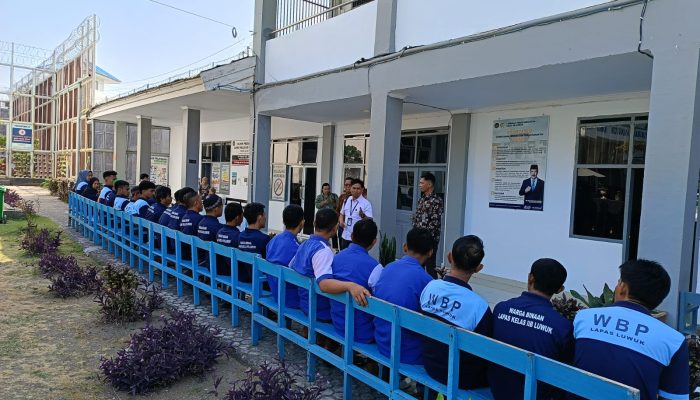 Razia Lapas Luwuk, 19 Ponsel dan Pisau Rakitan Ditemukan