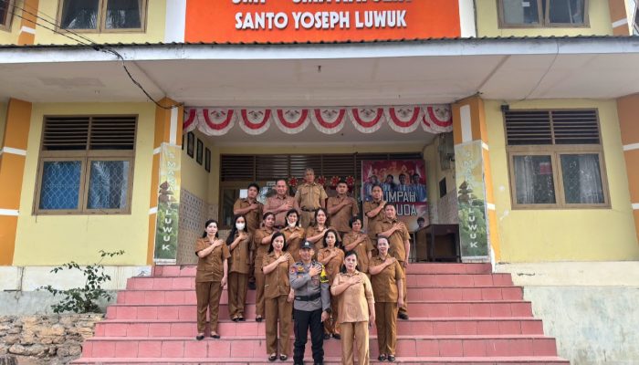 Polisi Ingatkan Pelajar Katolik Luwuk Tentang Bullying