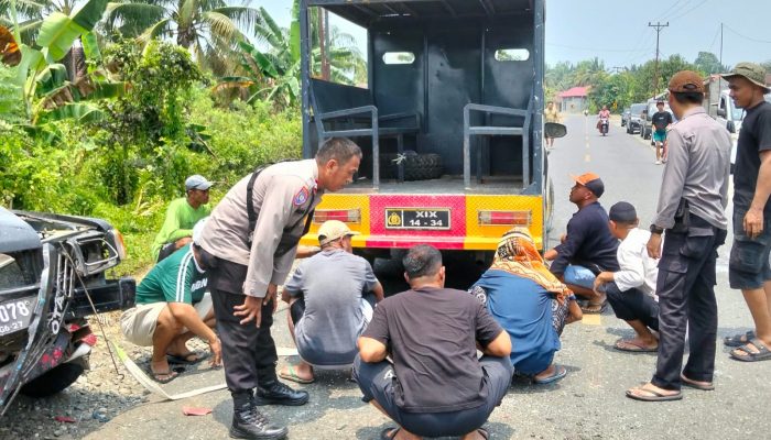 Tiga Kendaraan Bertabrakan di Batui