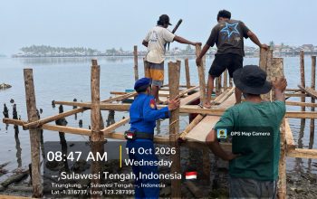 Polisi Turun Langsung Bantu Warga Pesisir Bangkep